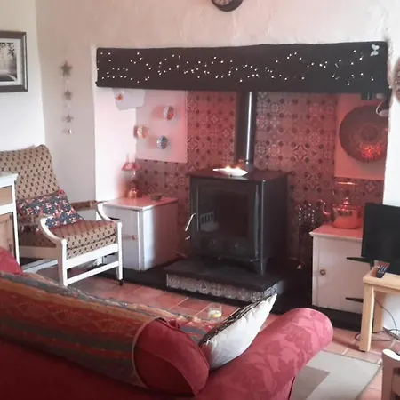 B&B Clounconeen